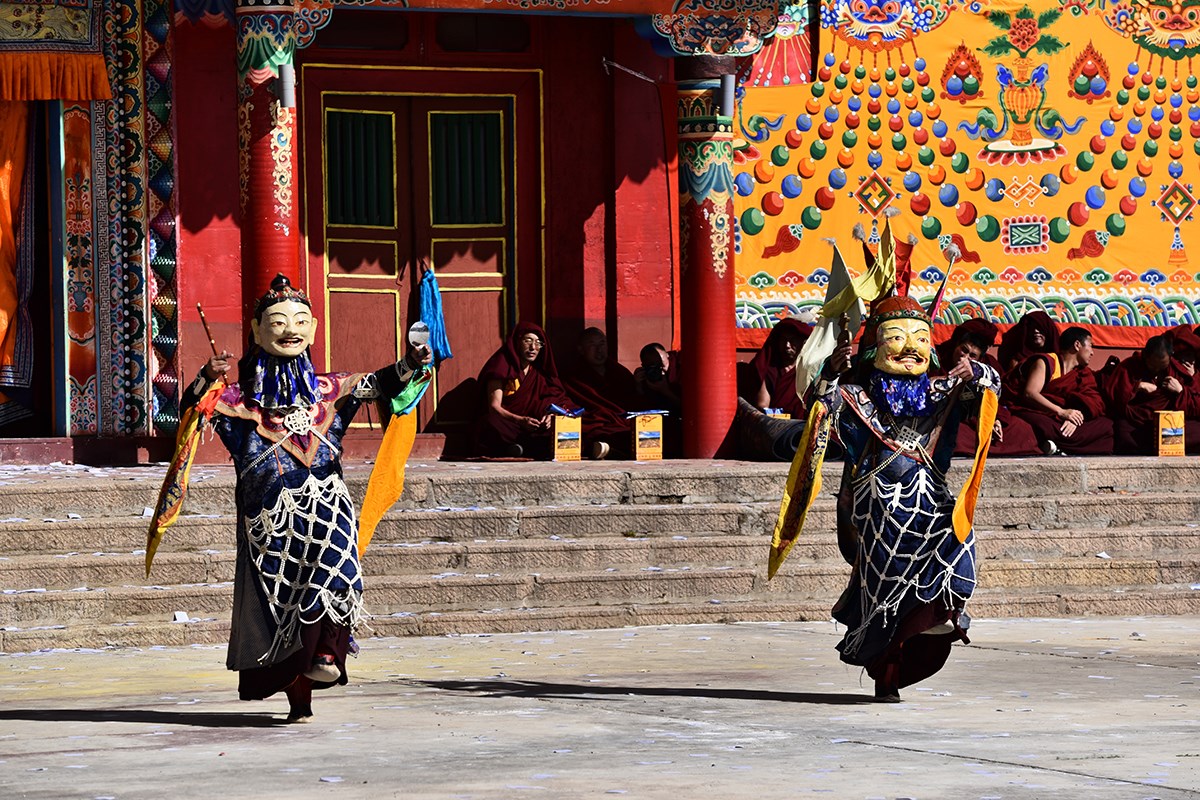 Monlam Festival (Losar, Tibetan New Year) in Aba
