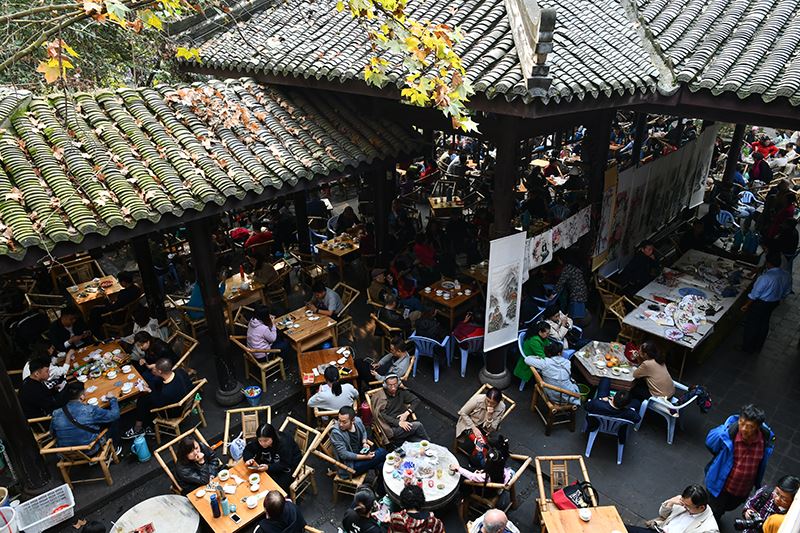 Tea House in Renmin Park 