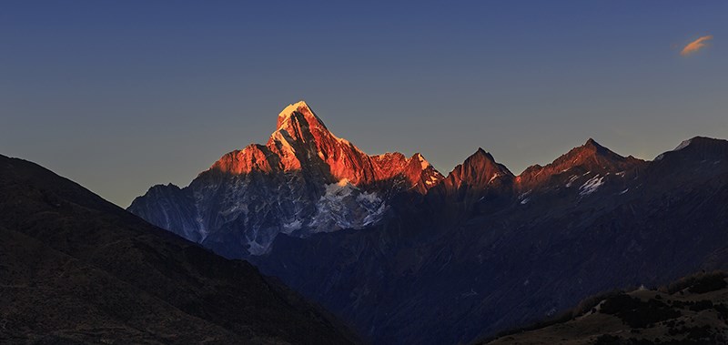 Sunset of Mt. Siguniangshan